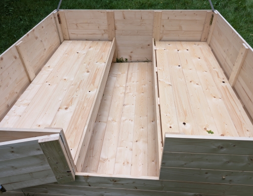 Skautské podsady, postele a podlaha